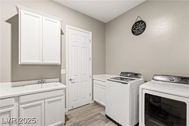 10086 Mountain Foothills Avenue, Las Vegas, NV 89149