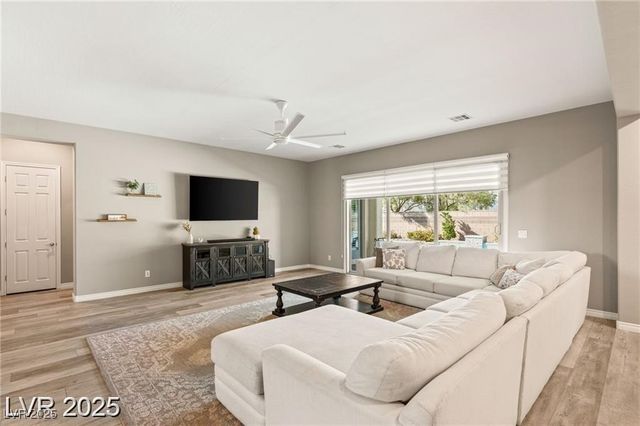 10086 Mountain Foothills Avenue, Las Vegas, NV 89149