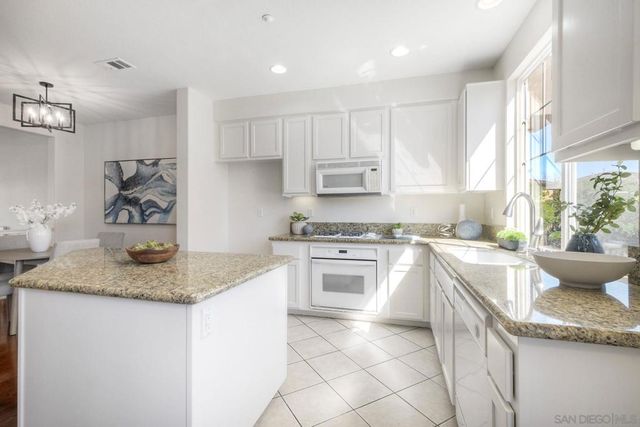 14650 Via Fiesta 2, San Diego, CA 92127