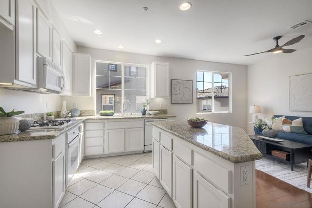 14650 Via Fiesta 2, San Diego, CA 92127