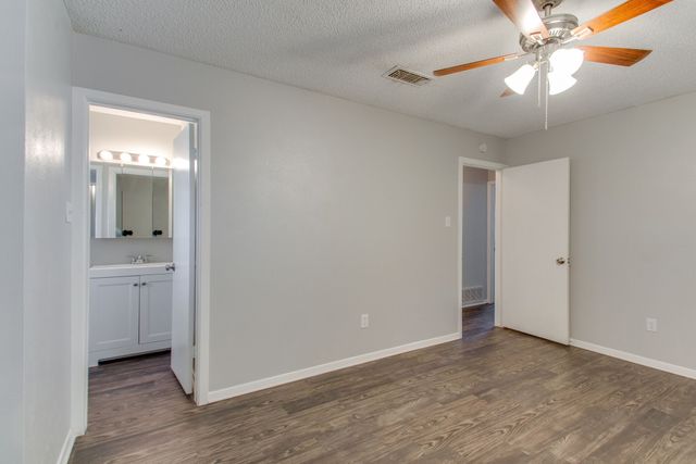 6024 Blueridge Drive, Watauga, TX 76148