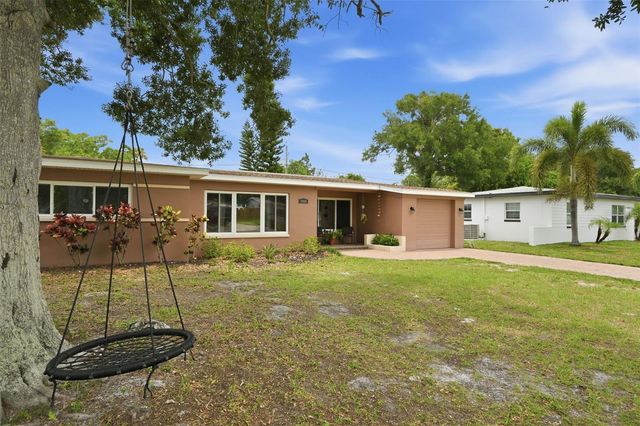 2050 75TH STREET N, St Petersburg, FL 33710