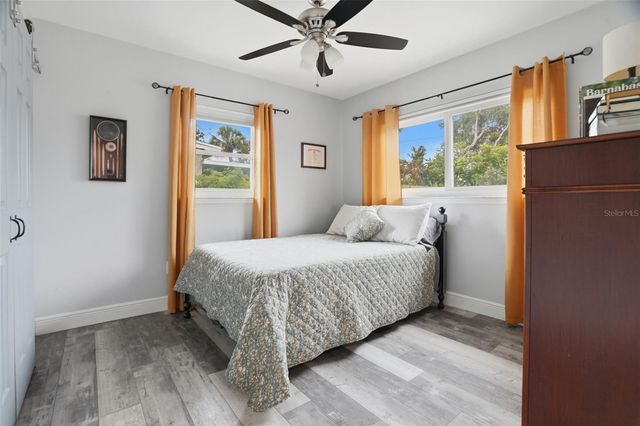 2050 75TH STREET N, St Petersburg, FL 33710