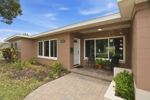 2050 75TH STREET N, St Petersburg, FL 33710