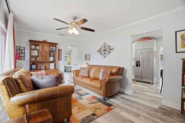 2050 75TH STREET N, St Petersburg, FL 33710