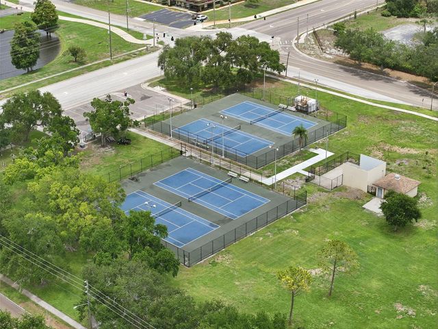 2050 75TH STREET N, St Petersburg, FL 33710