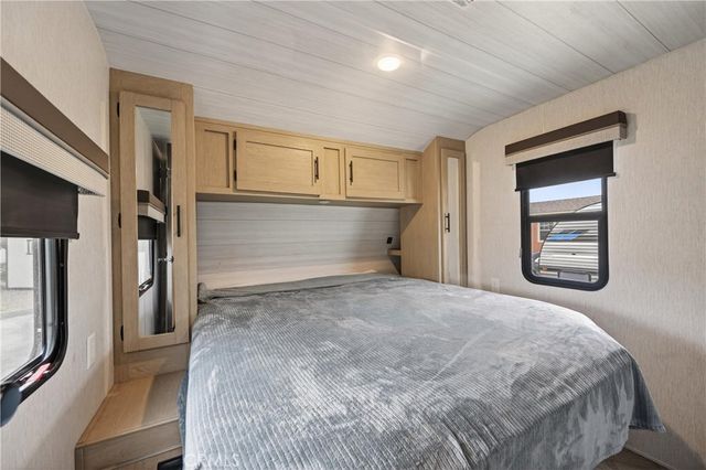 1295 1295 S Cawston Ave, Hemet, CA 92545