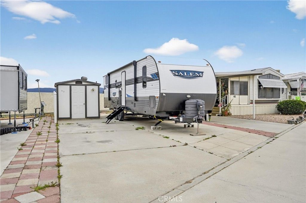 1295 1295 S Cawston Ave, Hemet, CA 92545