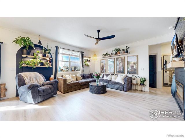 4403 Garnet Way, Longmont, CO 80504