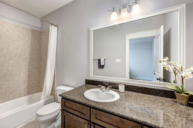 4606 Feagan Street, Houston, TX 77007