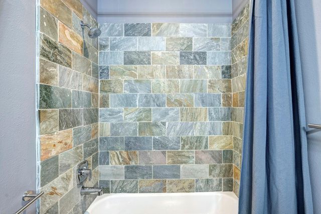 4606 Feagan Street, Houston, TX 77007