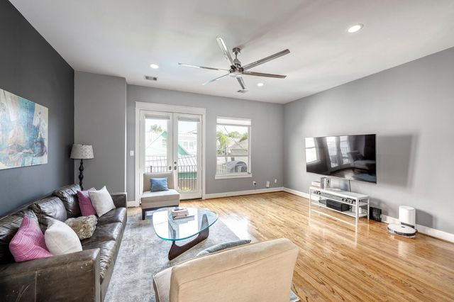 4606 Feagan Street, Houston, TX 77007