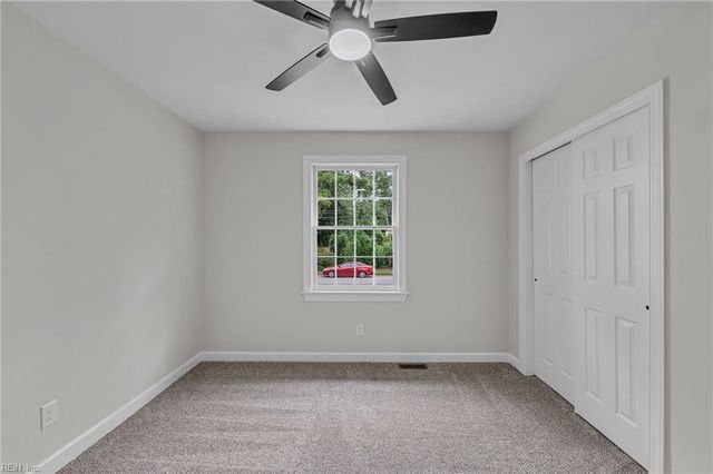 2821 Meadow Wood Dr E DR, Chesapeake, VA 23321