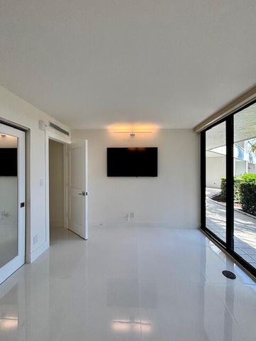 3701 S Flagler Drive A101, West Palm Beach, FL 33405