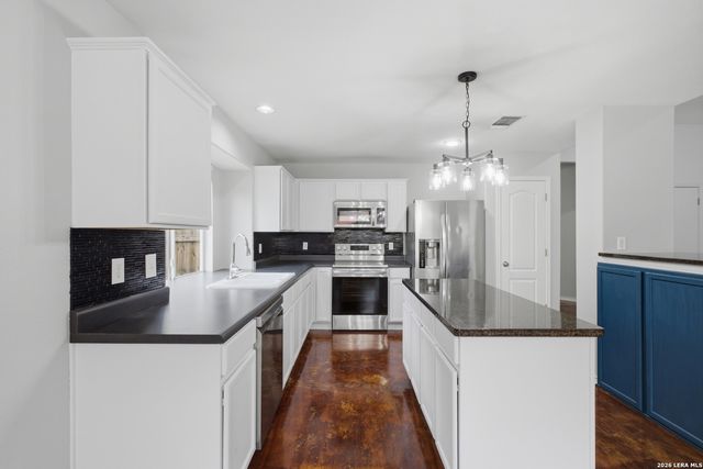 5130 MEADOW LARK DR, Bulverde, TX 78163