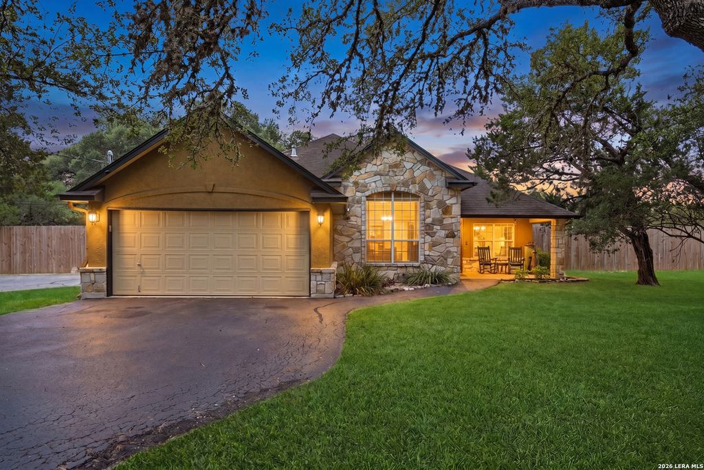 5130 MEADOW LARK DR, Bulverde, TX 78163
