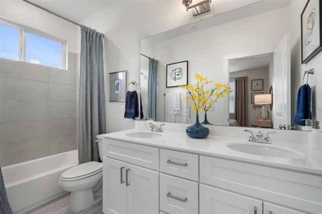 200 W 56th ST 7104, Austin, TX 78751