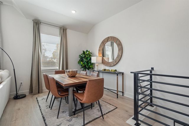 200 W 56th ST 7104, Austin, TX 78751