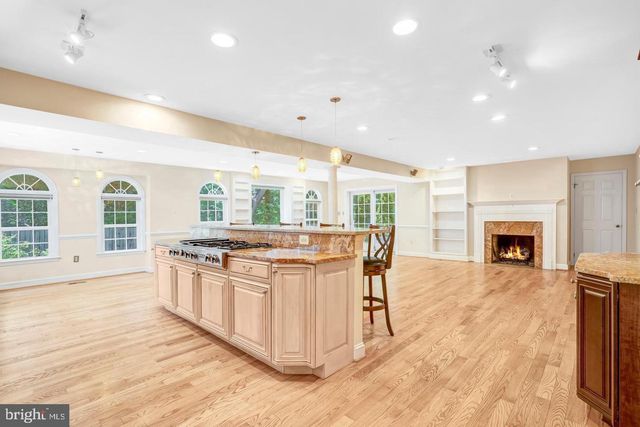 4217 SCOTLAND RD, Alexandria, VA 22309