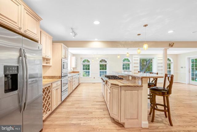 4217 SCOTLAND RD, Alexandria, VA 22309