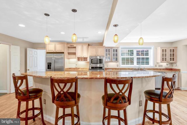 4217 SCOTLAND RD, Alexandria, VA 22309