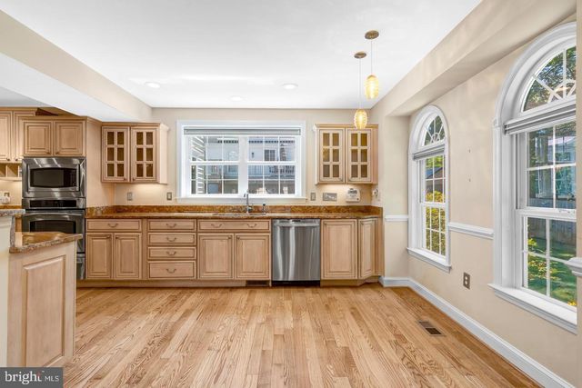 4217 SCOTLAND RD, Alexandria, VA 22309