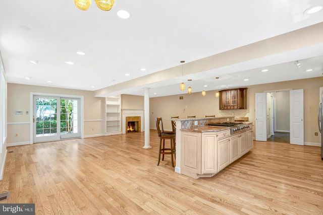 4217 SCOTLAND RD, Alexandria, VA 22309