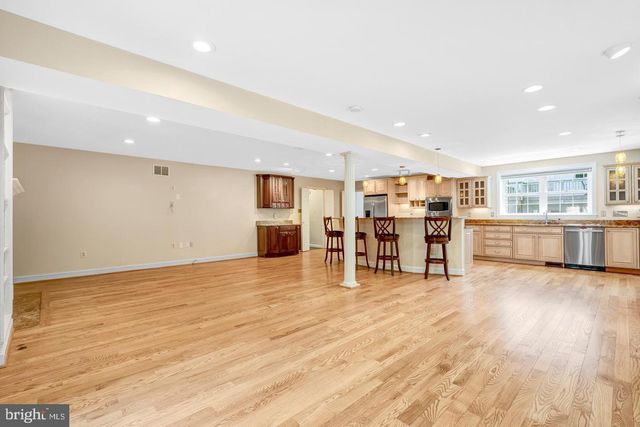 4217 SCOTLAND RD, Alexandria, VA 22309