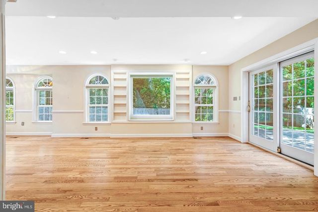 4217 SCOTLAND RD, Alexandria, VA 22309