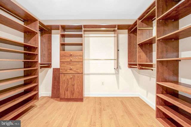 4217 SCOTLAND RD, Alexandria, VA 22309