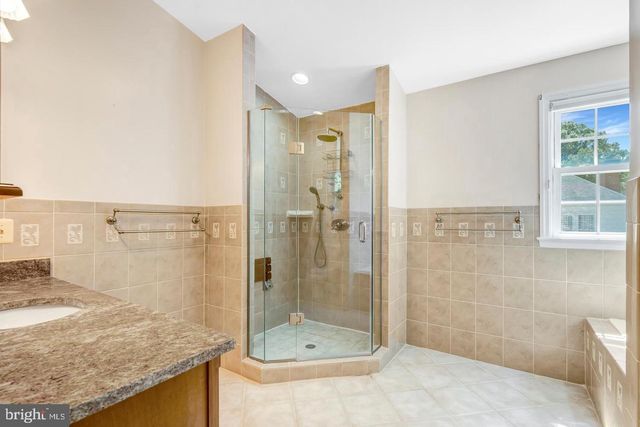 4217 SCOTLAND RD, Alexandria, VA 22309