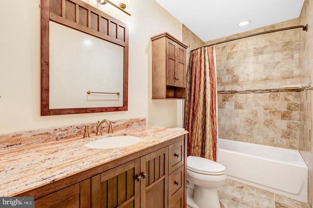 4217 SCOTLAND RD, Alexandria, VA 22309