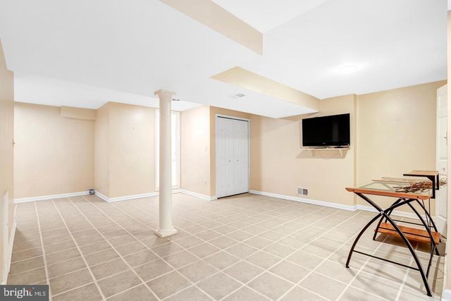 4217 SCOTLAND RD, Alexandria, VA 22309