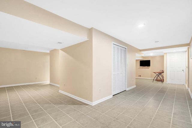 4217 SCOTLAND RD, Alexandria, VA 22309