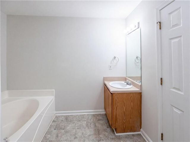 182 Livingston Lane, Covington, GA 30016