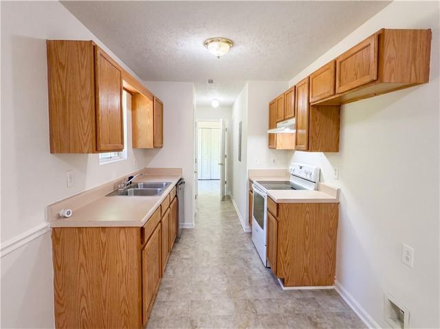 182 Livingston Lane, Covington, GA 30016
