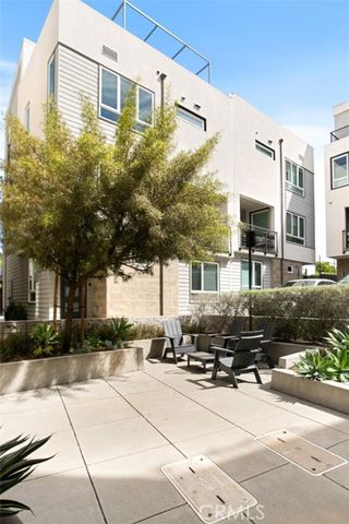 5606 E Alloway Court, Los Angeles, CA 90042