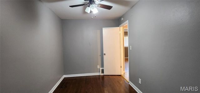 2883 Lesmer Court, St Louis, MO 63114