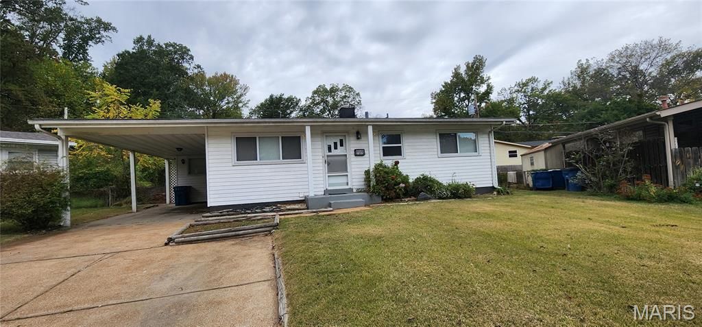 2883 Lesmer Court, St Louis, MO 63114