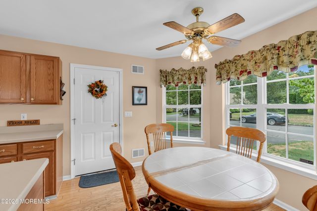 2 Wellington Lane, Lakewood, NJ 08701