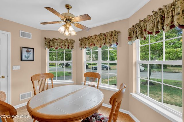 2 Wellington Lane, Lakewood, NJ 08701