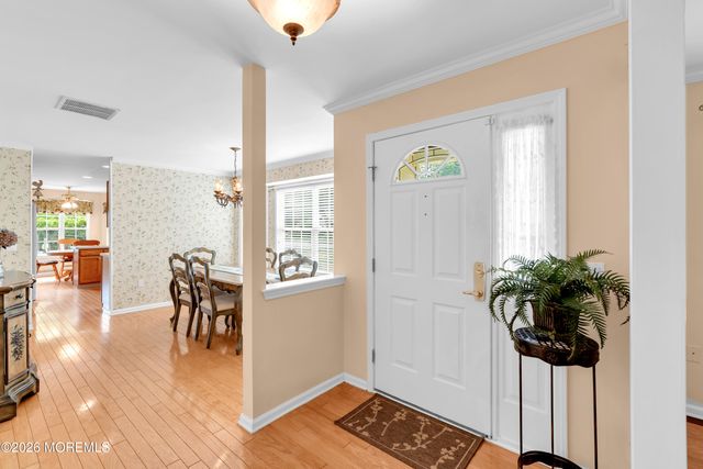 2 Wellington Lane, Lakewood, NJ 08701
