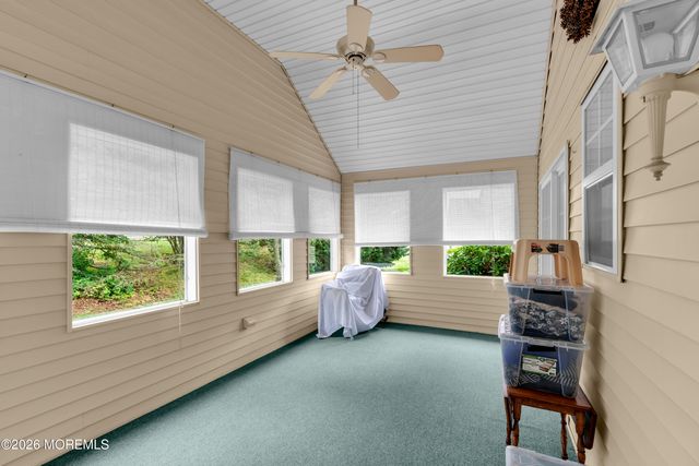 2 Wellington Lane, Lakewood, NJ 08701