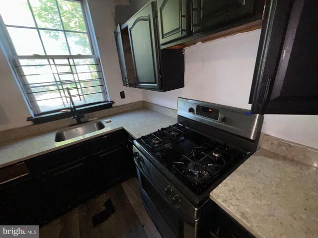 1108 N DUKELAND ST, Baltimore, MD 21216