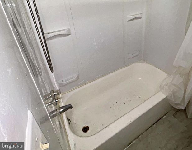1108 N DUKELAND ST, Baltimore, MD 21216