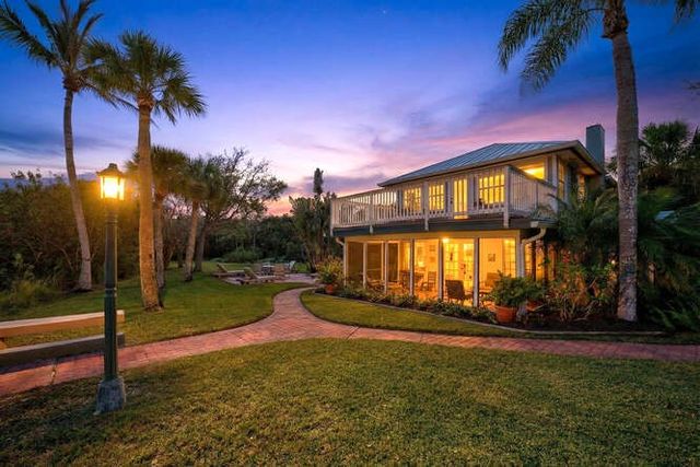 1935 Quay Dock Road, Vero Beach, FL 32967