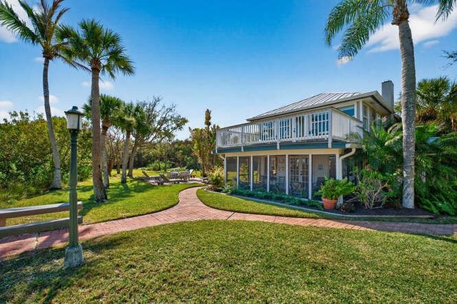 1935 Quay Dock Road, Vero Beach, FL 32967