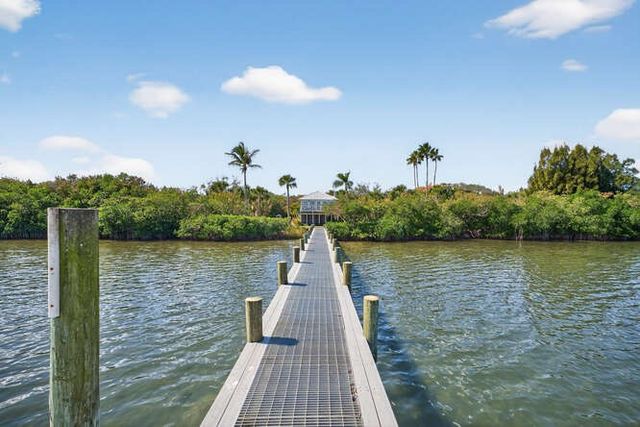1935 Quay Dock Road, Vero Beach, FL 32967