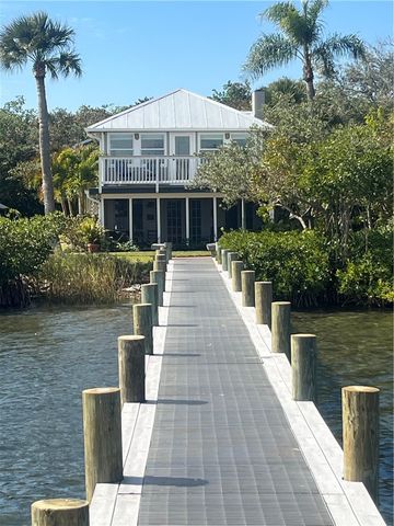 1935 Quay Dock Road, Vero Beach, FL 32967