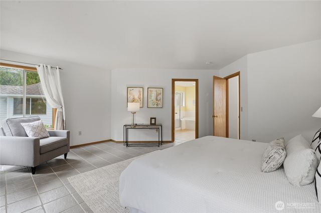18710 139th Way SE, Renton, WA 98058